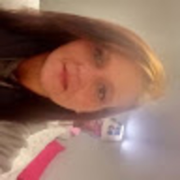 Meet your Posher, Meredith - Picture 1 of 1